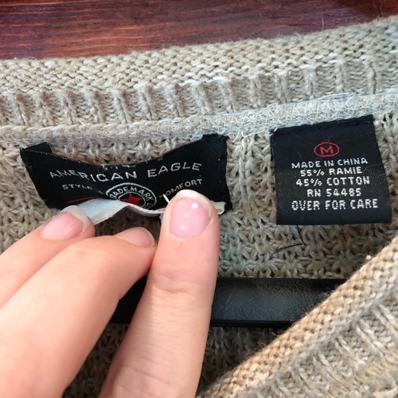 American Eagle Men’s Sweater - Picture 2 of 2
